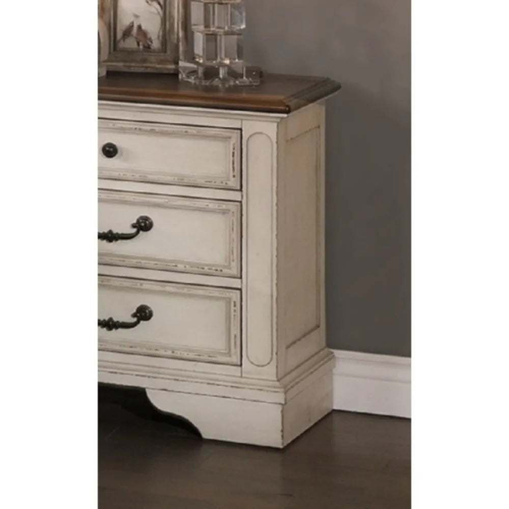 Polished White Wooden Nightstand with 3 Drawers Z5014