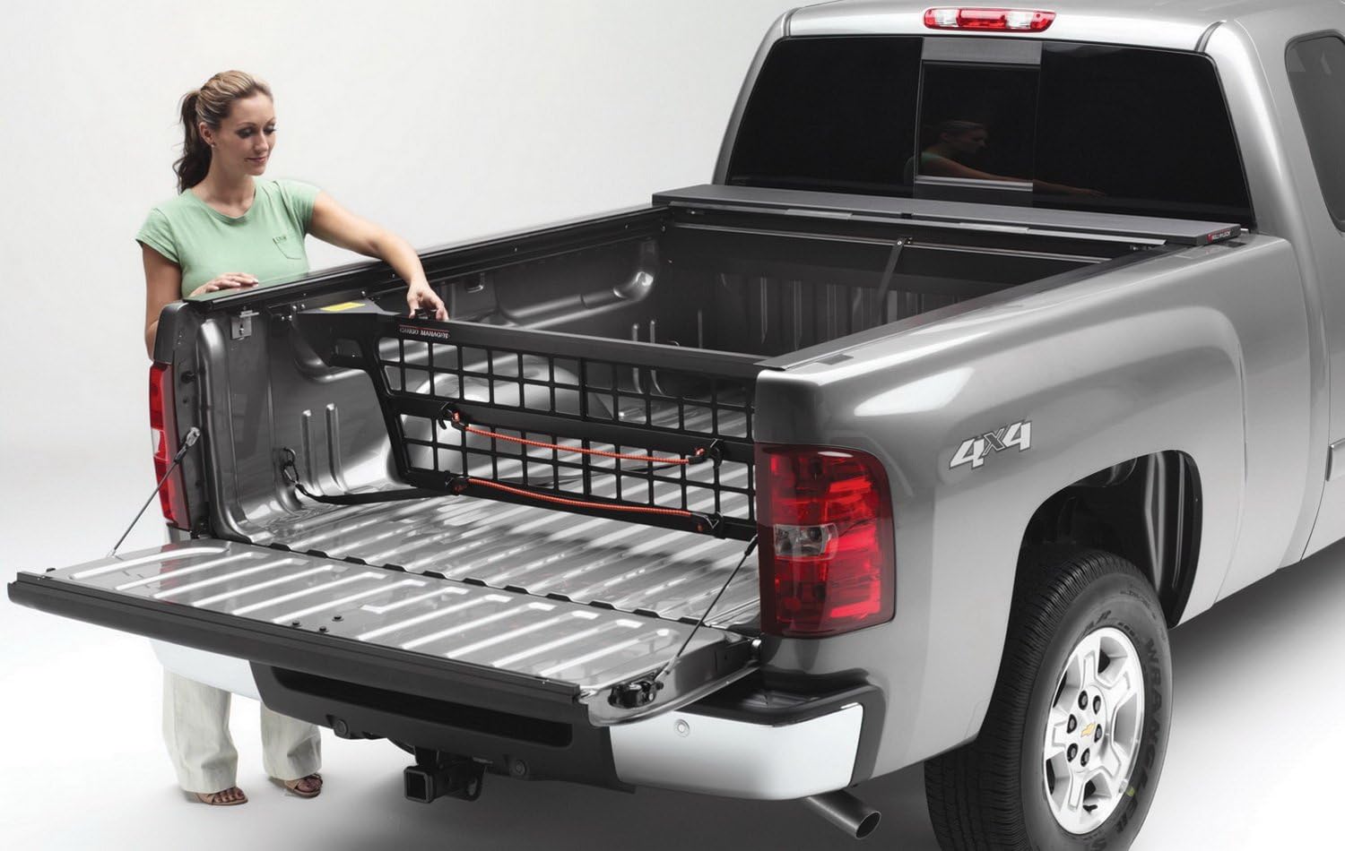 Roll-N-Lock CM262 Cargo Manager Rolling Truck Bed Divider T676270