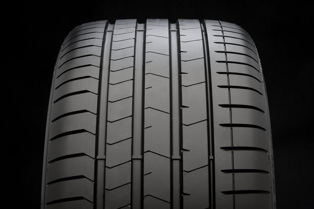 Pirelli PZERO (PZ4) Performance Radial Tire 275/40R20 106XL P7283